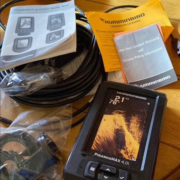 Hummingbird PiranhaMAX 4 DI Fish Finder - Black - Picture 4 of 4